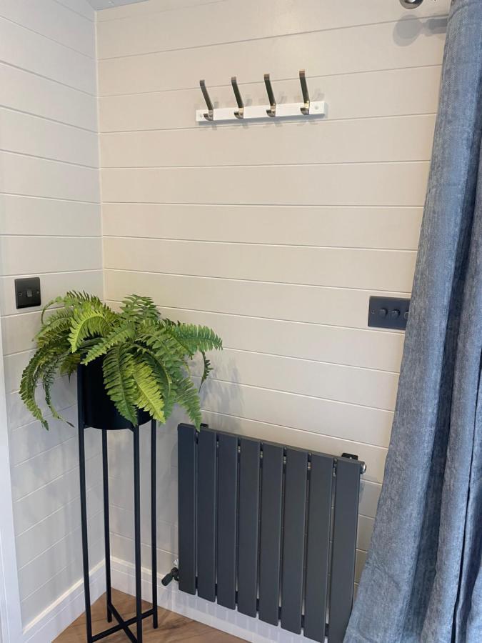 Dee Lodge With Private Hot Tub لانغولين المظهر الخارجي الصورة