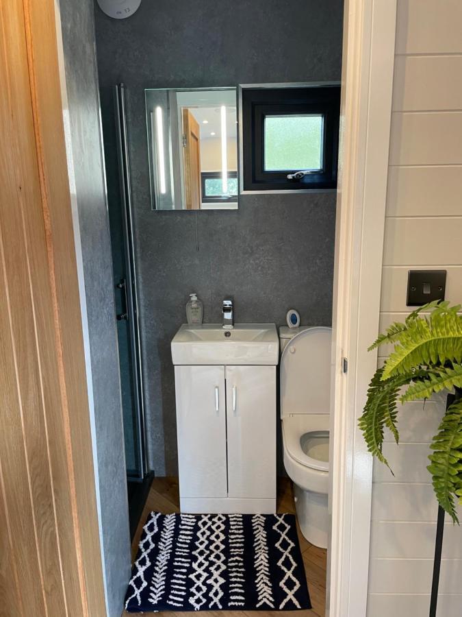 Dee Lodge With Private Hot Tub لانغولين المظهر الخارجي الصورة